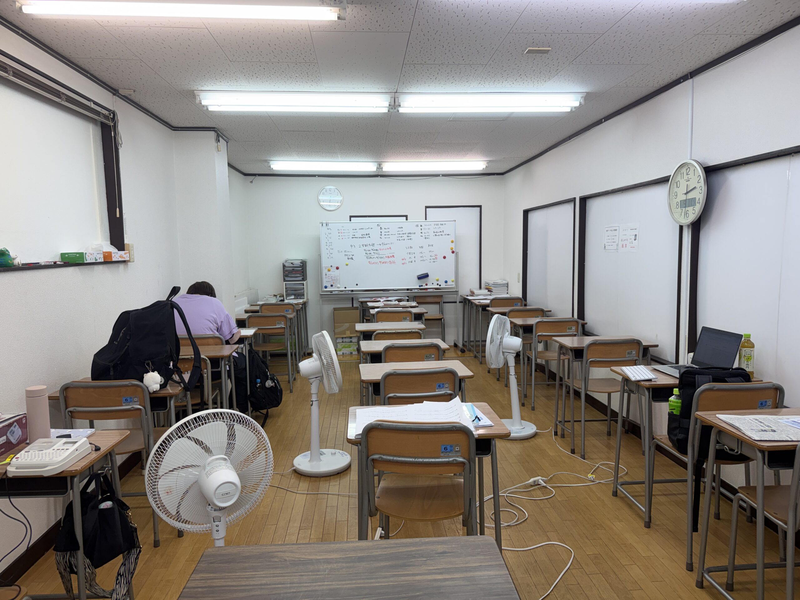 大袋で中学生の塾なら文教ゼミナール!個別指導とタブレット学習で成績アップ